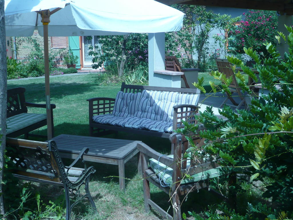 Le Soubiran Acomodação com café da manhã Berat Exterior foto